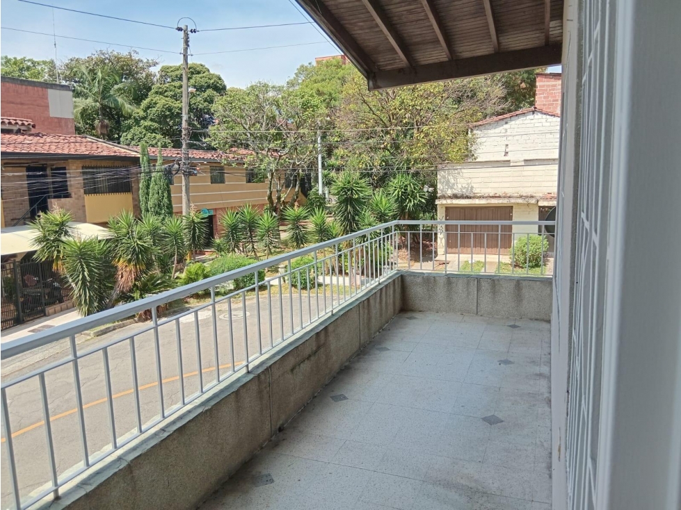 CASA EN ARRIENDO EN LAURELES COD 10879 - 5