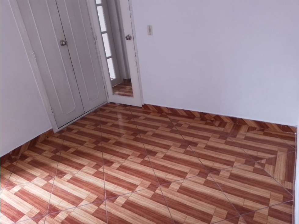 APARTAMENTO EN ARRIENDO EN LA CANDELARIA COD 8353 — foto 5