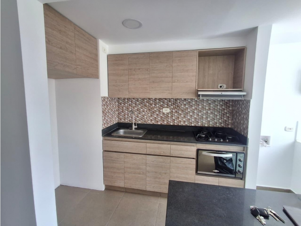 APARTAMENTO EN ARRIENDO EN SABANETA COD 10702 — foto 2