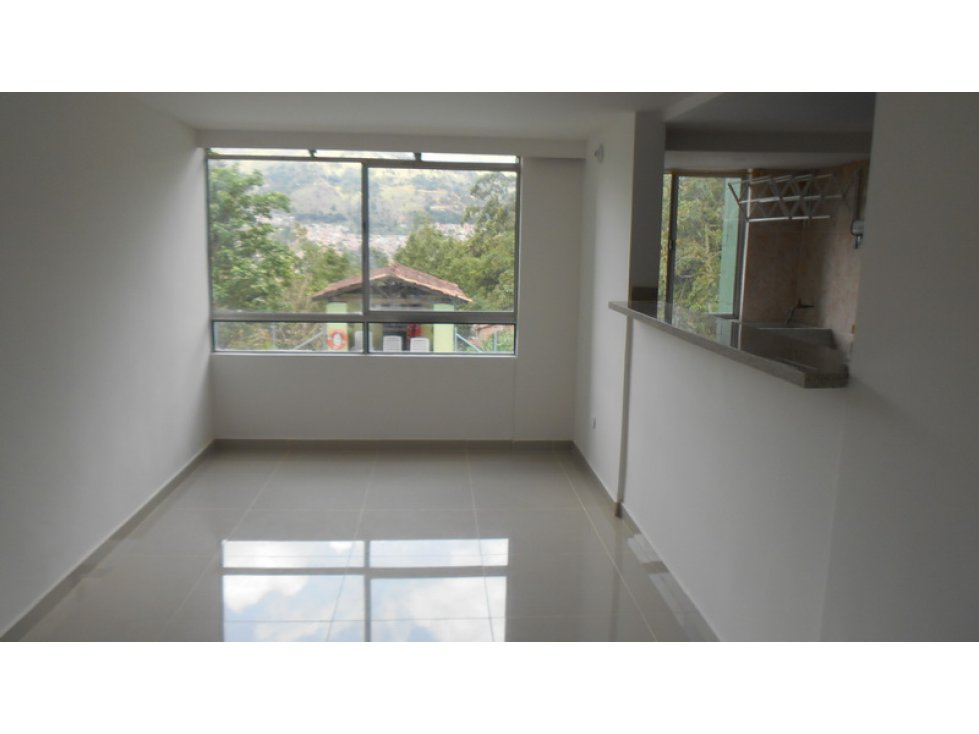 APARTAMENTO EN ARRIENDO LA MILAGROSA CÓDIGO 3440 — foto 6