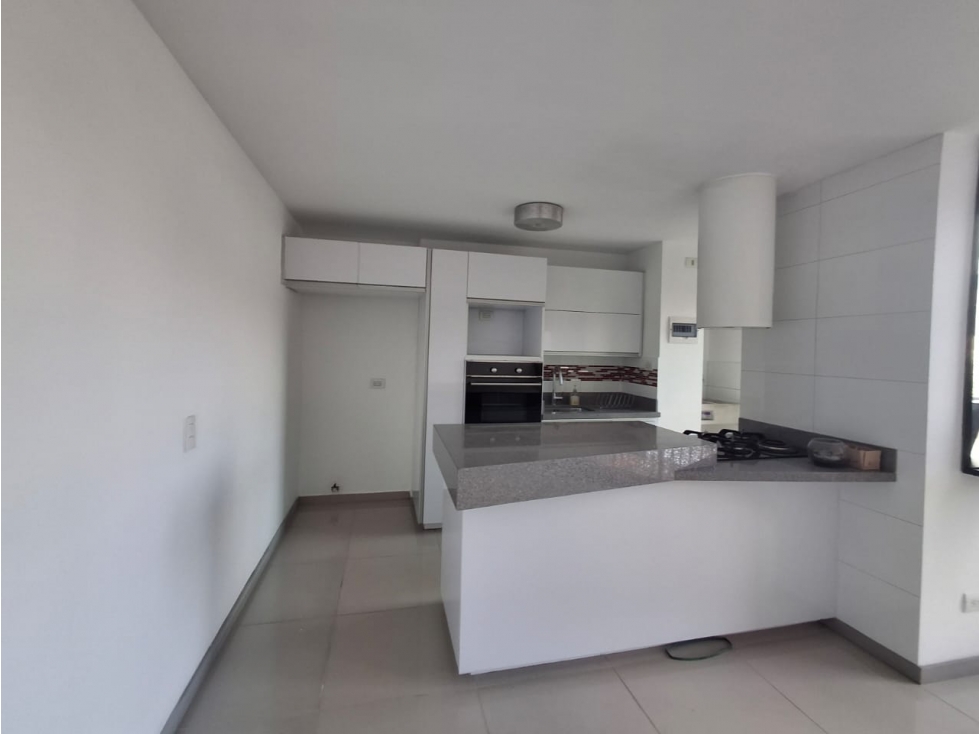 APARTAMENTO EN ARRIENDO EN SABANETA COD 9397