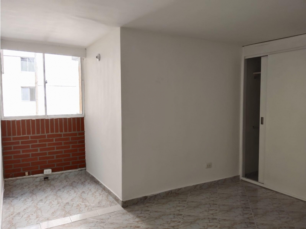 APARTAMENTO EN ARRIENDO EN CENTRO COD 9945 — foto 6