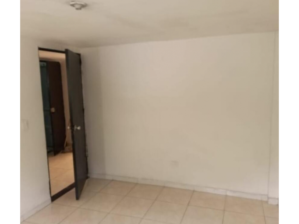 APARTAMENTO EN ARRIENDO EN ROBLEDO COD 10818 — foto 3