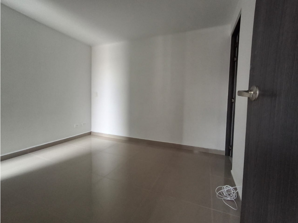 APARTAMENTO EN ARRIENDO EN SABANETA COD 9359 — foto 4