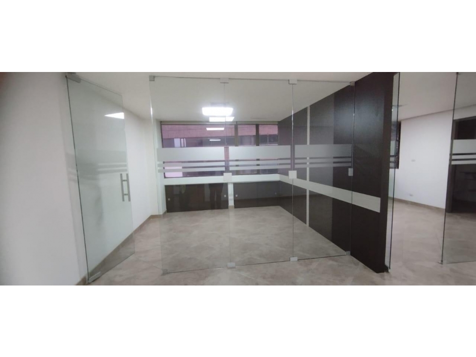 OFICINA EN ARRIENDO EN EL POBLADO COD 10288 — foto 4