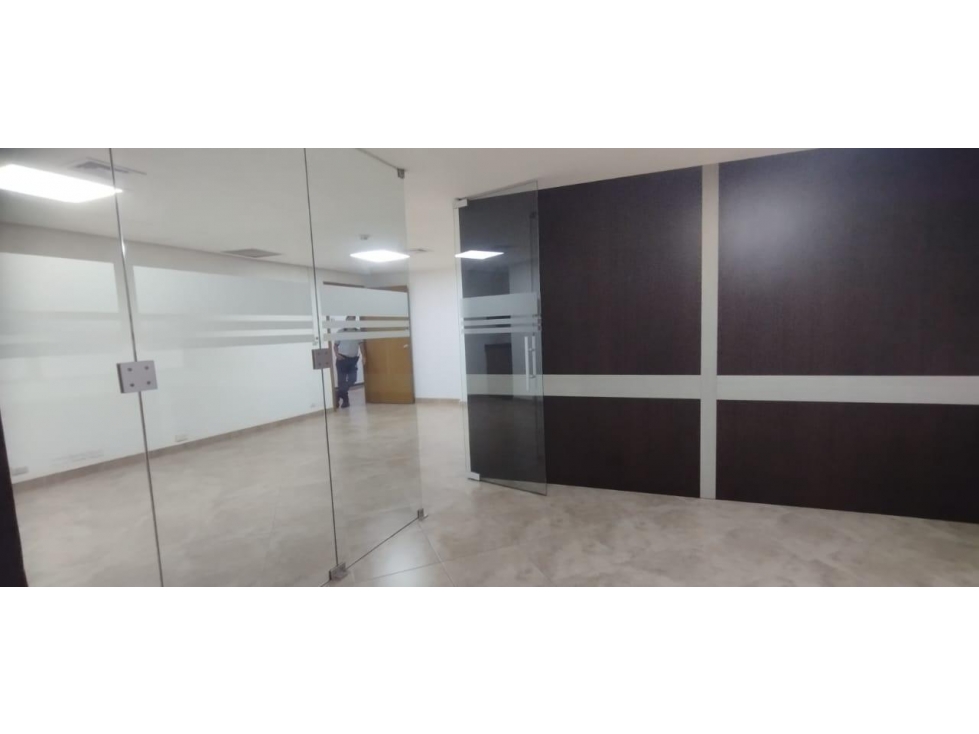 OFICINA EN ARRIENDO EN EL POBLADO COD 10288 — foto 5
