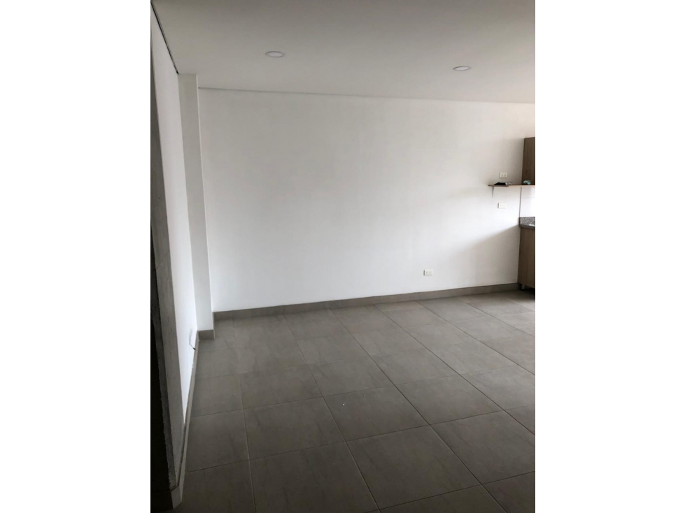 APARTAESTUDIO EN ARRIENDO LAURELES NOGAL COD 10739 — foto 5