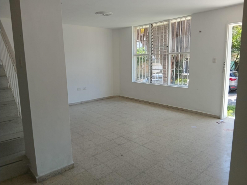 CASA EN ARRIENDO EN LAURELES COD 10879 - 3