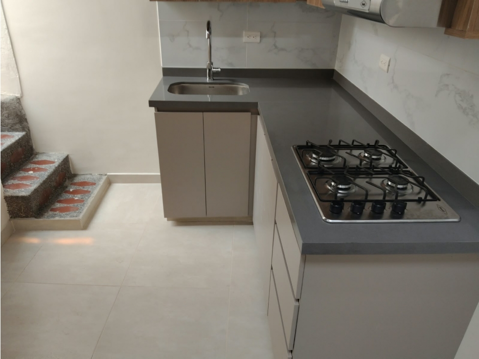 SE ARRIENDA APARTAMENTO BUENOS AIRES COD 10902 — foto 4