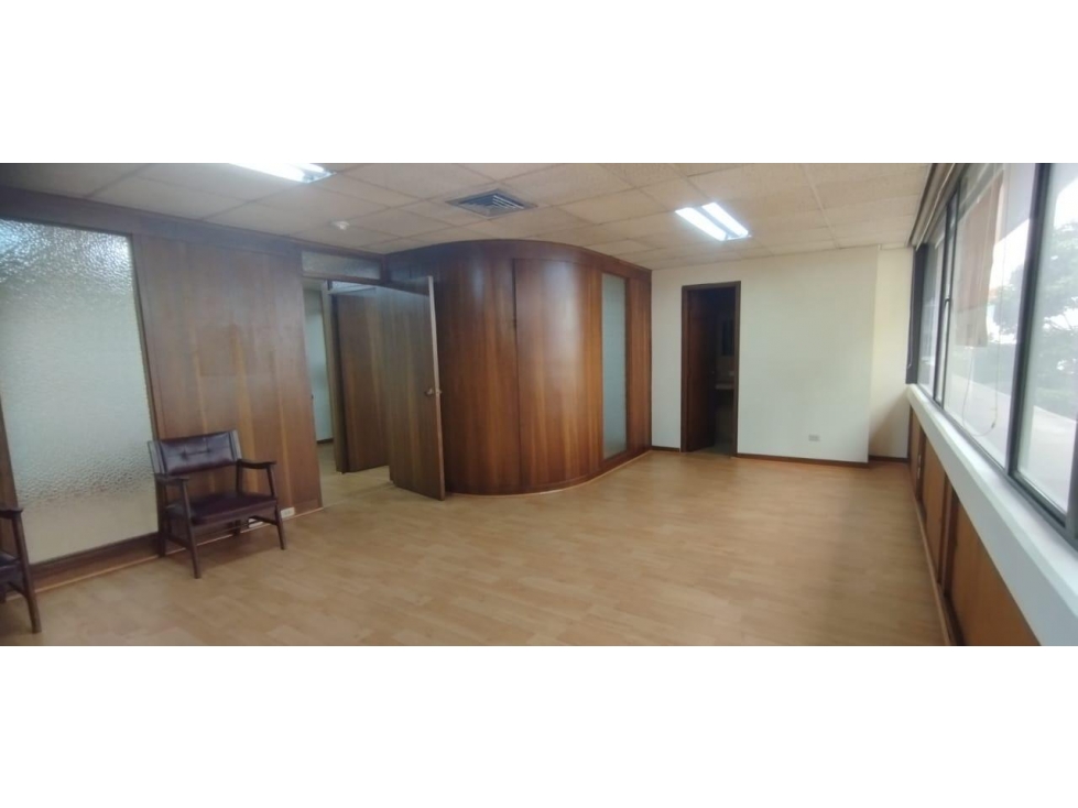OFICINA EN ARRIENDO EN EL POBLADO COD 10289 — foto 3