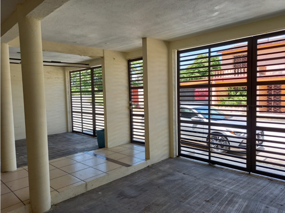 CASA EN VENTA PRADOS DE CARDENAS - 3