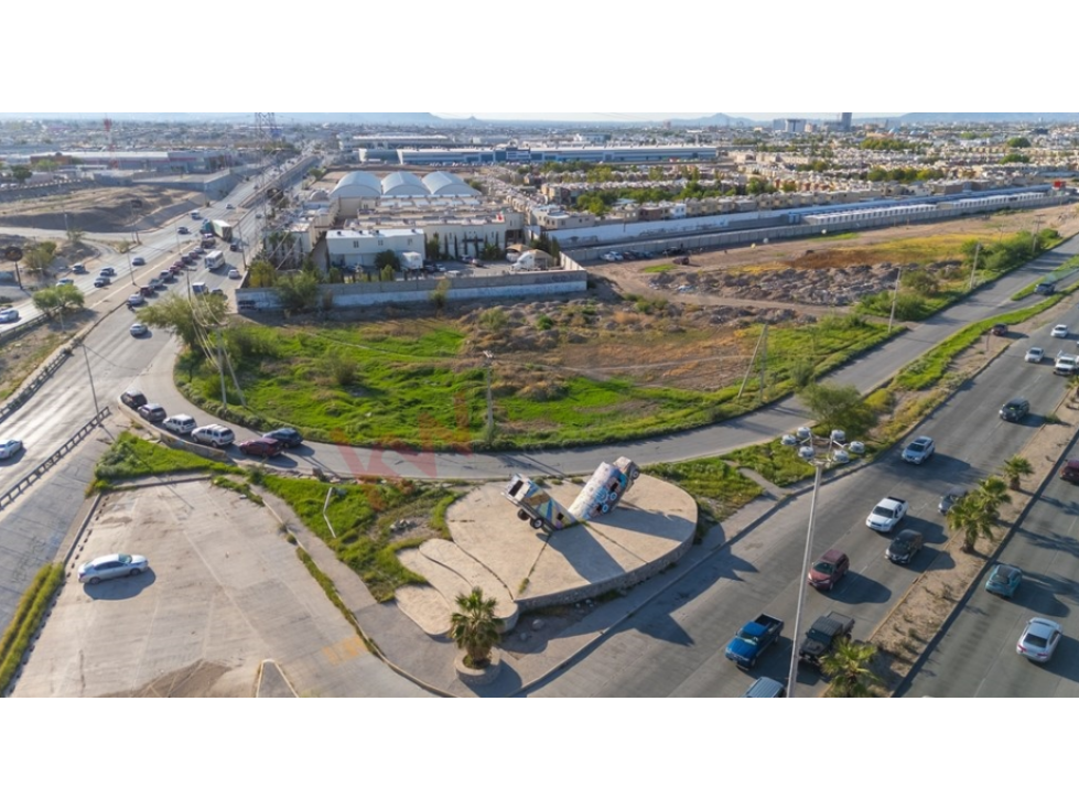 TERRENO COMERCIAL EN ESQUINA DE ALTO IMPACTO EN CD. JUÁREZ — foto 3