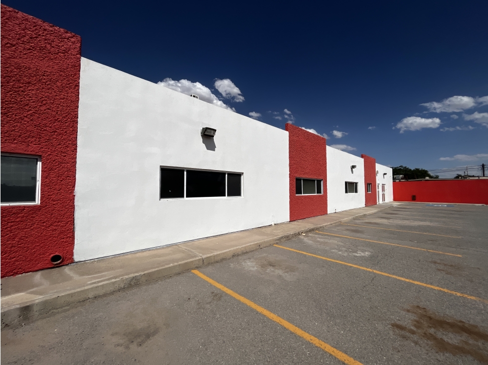 Edificio Comercial / Bodega / Escuela en Venta. Juárez Chih. - 4