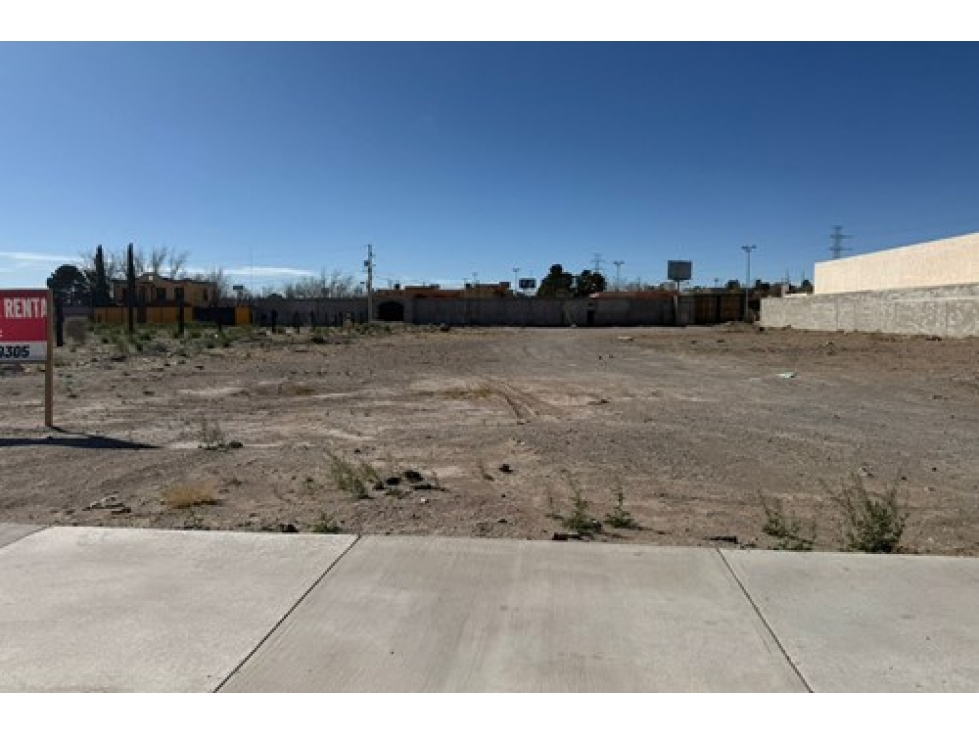 Terreno Comercial en Renta - 5