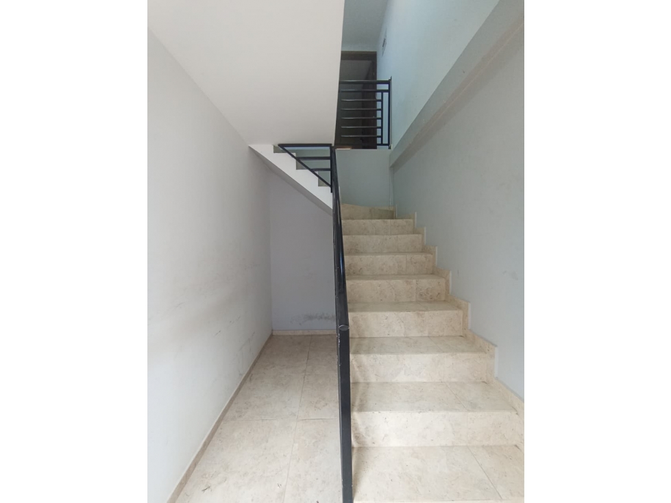 SE ARRIENDA APARTAESTUDIO EN GUAYACANES APTO 202 - TULUA — foto 2