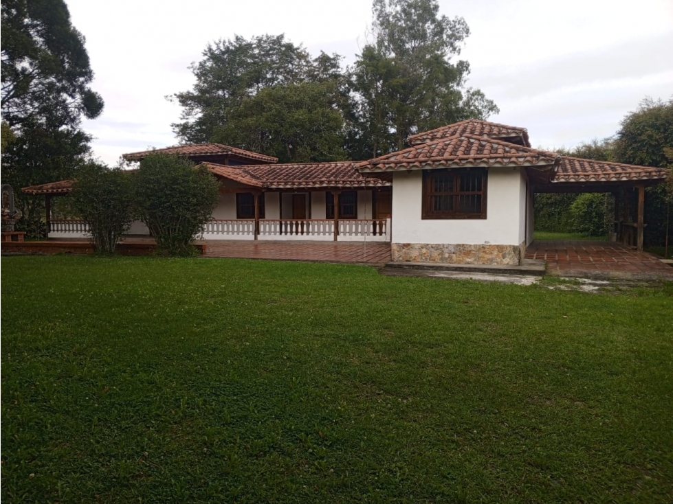 Venta o Arriendo Finca via La Ceja - El Canada