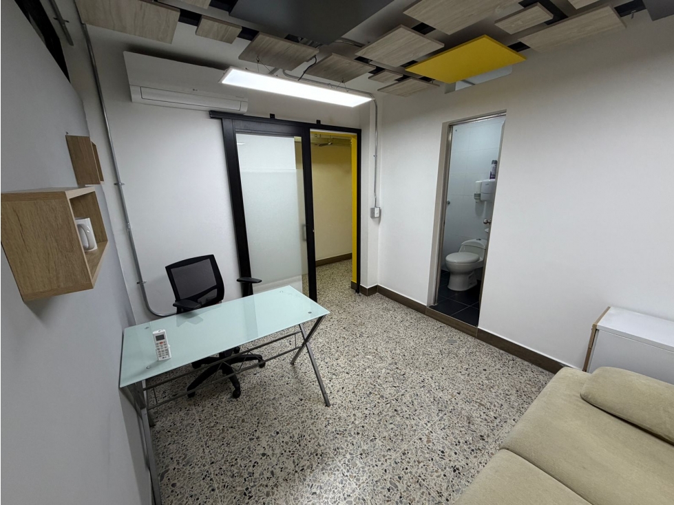 Alquiler de oficina en itagui, cerca al Parque - 1
