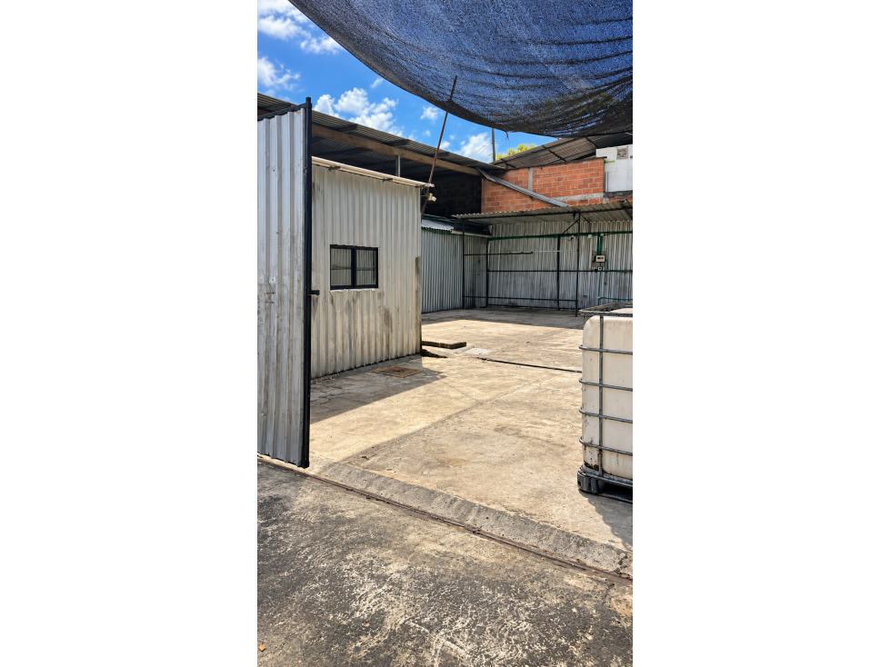 RENTA DE BODEGA EN BELEN AGUAS FRIAS - 1