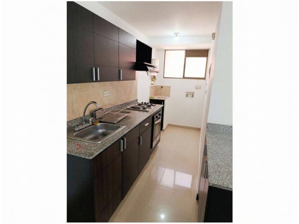 RENTO APARTAMENTO EN EL POBLADO LOMA DE LOS GONZALES