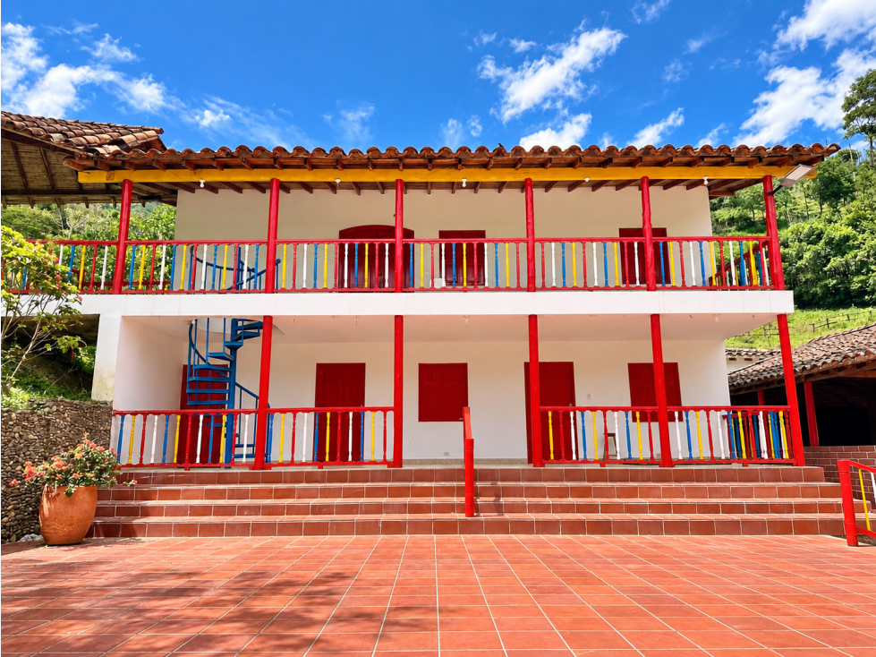 FINCA EN VENTA GIRARDOTA 25.300 MT2 A SOLO 10 MINUTOS DEL PUEBLO