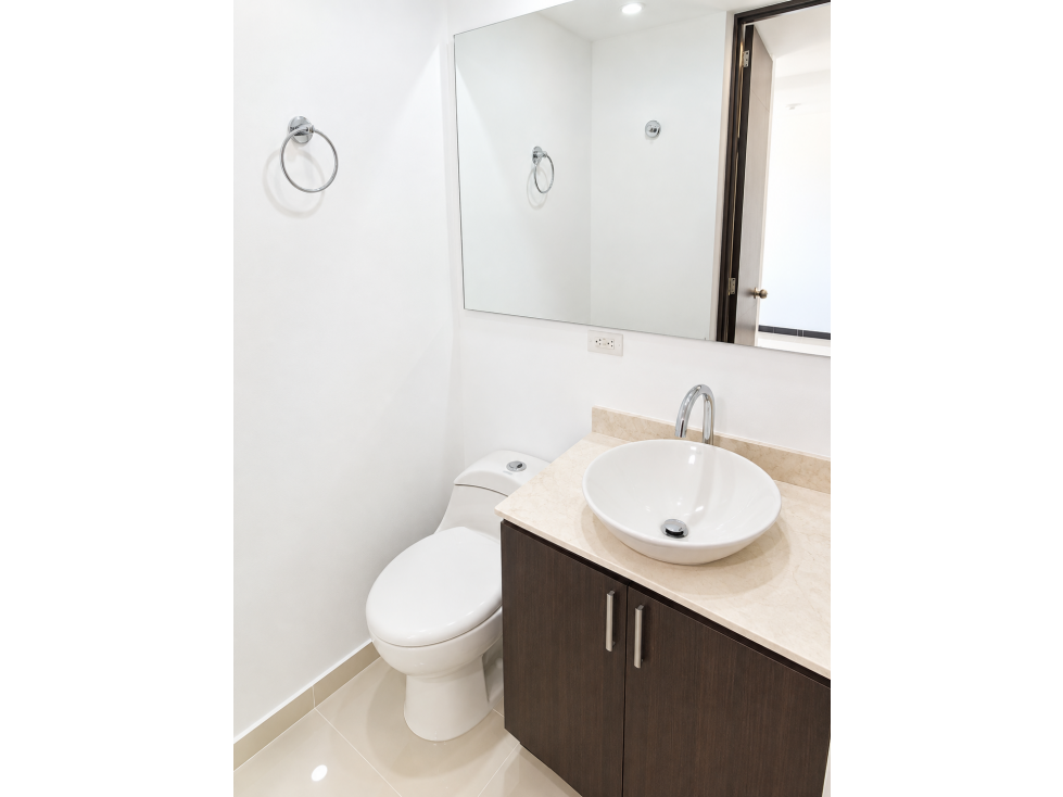 RENTO APARTAMENTO EN EL POBLADO LOMA DE LOS GONZALES — foto 4