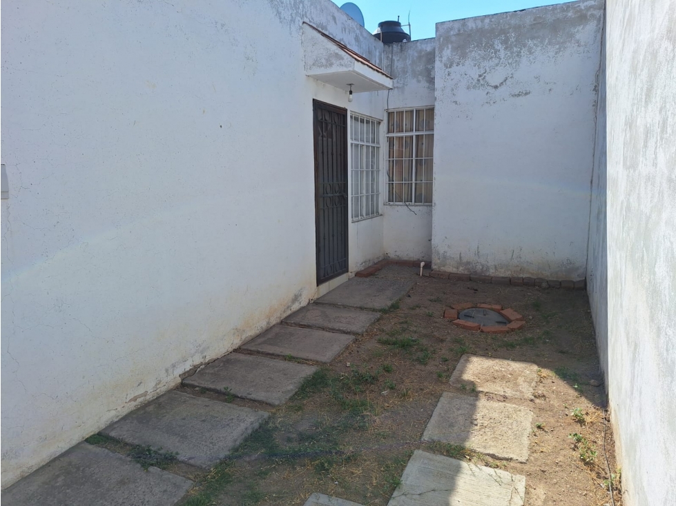 CASA EN VENTA QUINTA SAN BENITO - 2