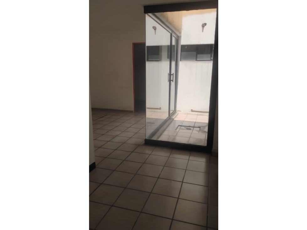 LOCAL COMERCIAL - 5