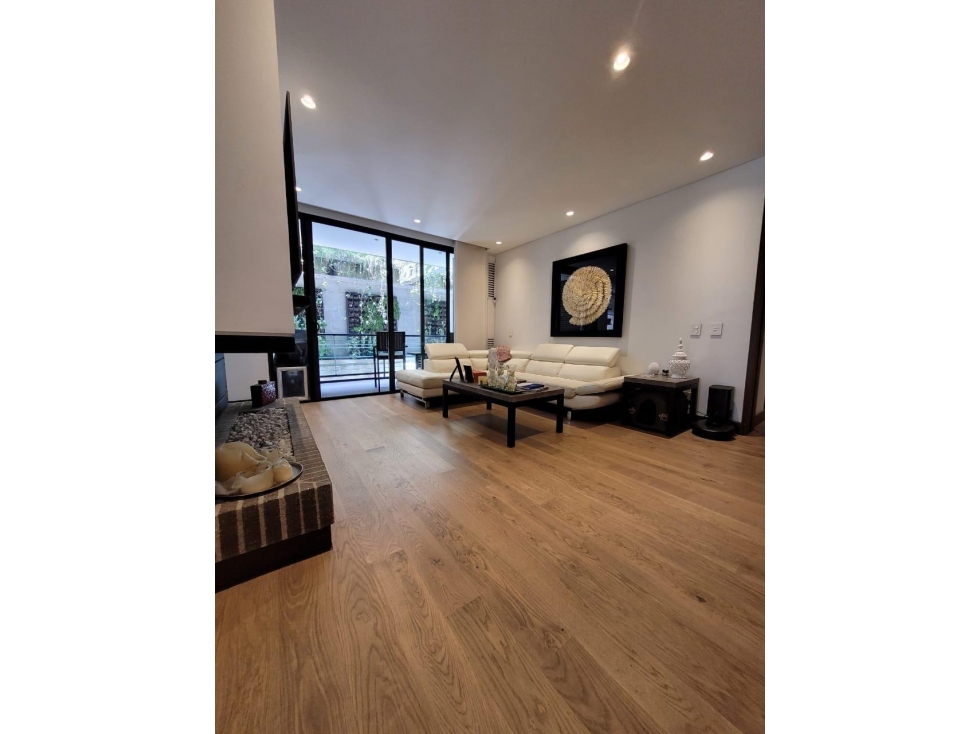 Apartamento para venta de 271 metros Cabrera