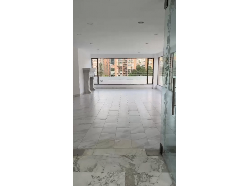 Apartamento para venta de 720 metros La Carolina