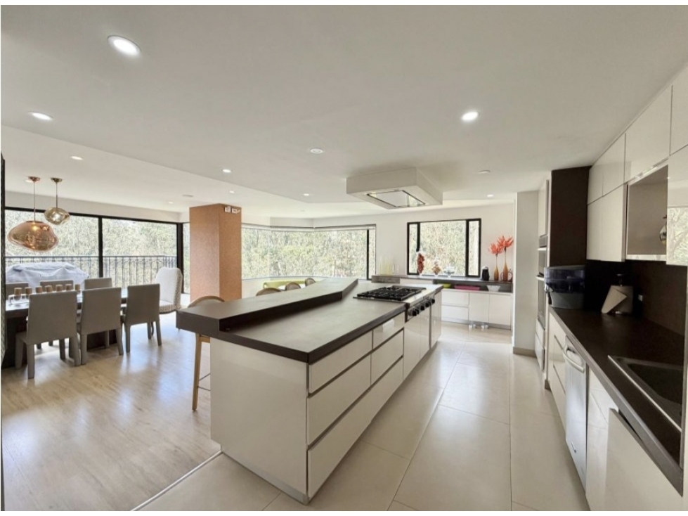 Apartamento para venta de 396 metros Montearroyo