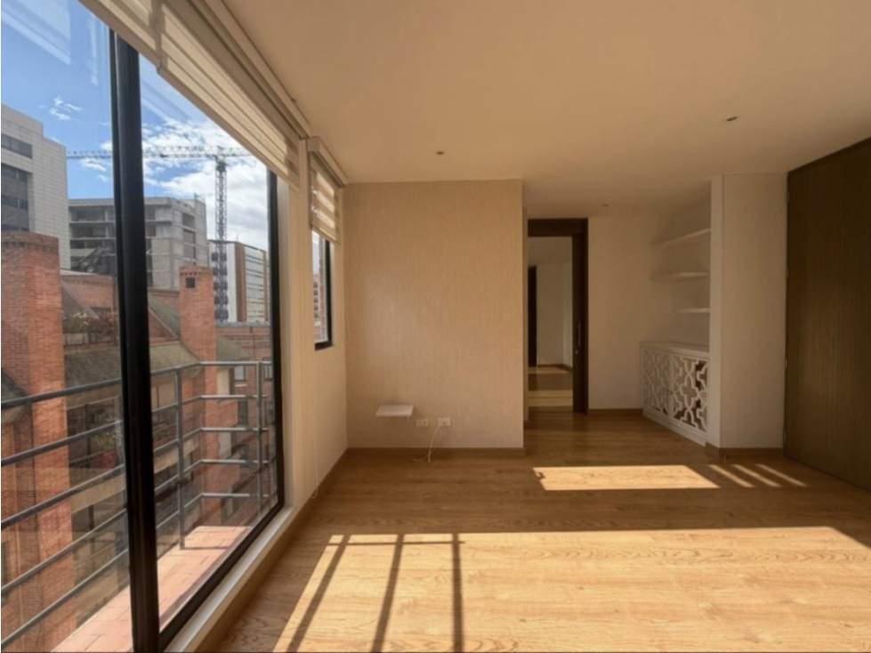 Apartamento para arriendo de 60 metros Chico Norte — foto 2
