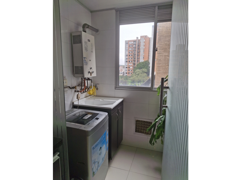 Apartamento amoblado para arriendo de 72 metros Santa Barbara — foto 5