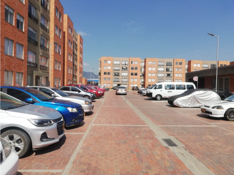 CHIA, apartamento (56 mtrs) 2 hab estudio 2 baños, 5 piso - 1