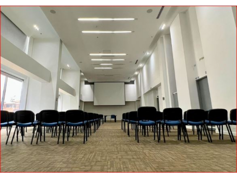 AAA EDIFICIO OFICINA COMERCIAL DE LA 100 A LA 72 CHICO 4.250 m2 — foto 3