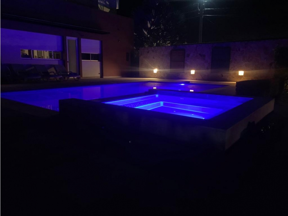 VENDO MAGNIFICA CASA EN ANAPOIMA- CONJUNTO- 4 HAB, PISCINA, JACUZZI - 4