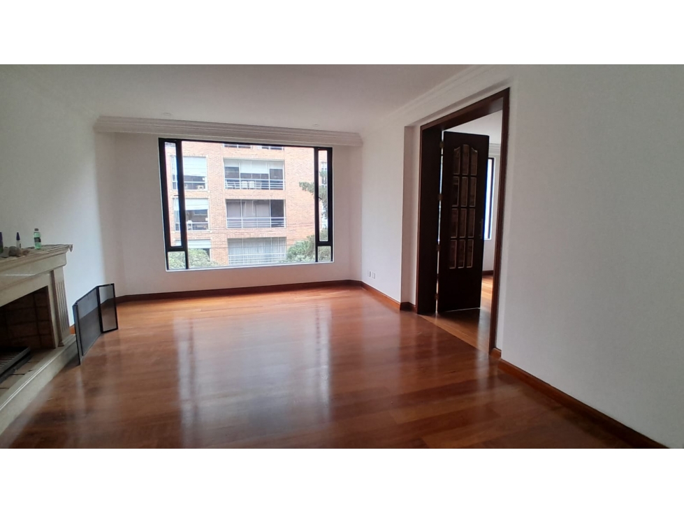 VENDO APARTAMENTO CHICO RESERVADO, 225 M2 3H