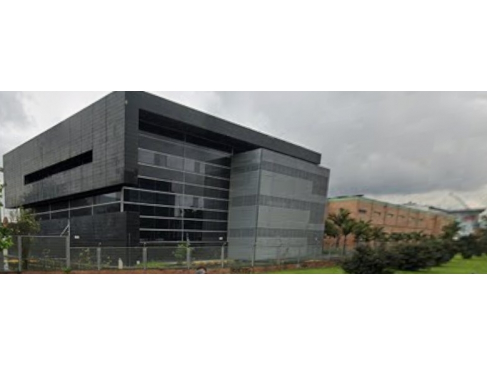 EDIFICIO DE OFICINAS, BODEGA Y SERVICIOS