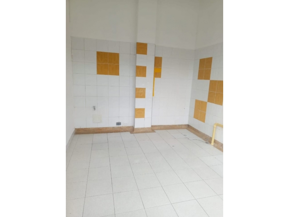 VENDO LOCALES EN CODABAS PARA INVERSIÓN- 10,52M2 Y 10, 20 M2 — foto 2