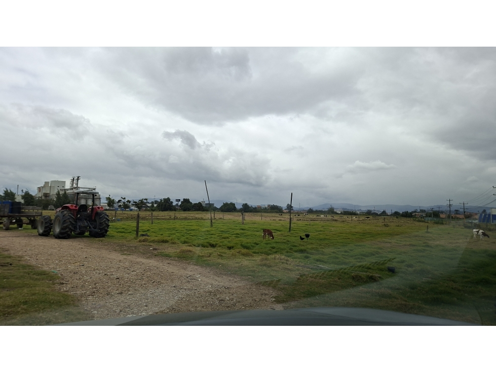 LOTE COMERCIAL Y LOGISTICO SIBERIA MCC - 2