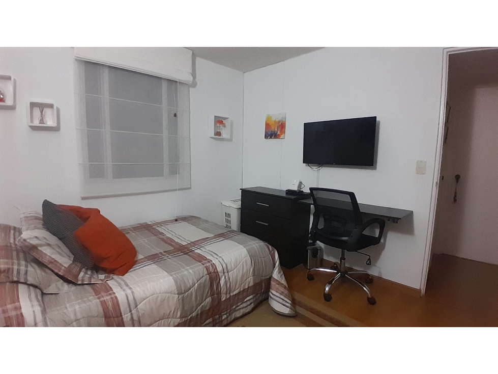 ARRIENDO HABITACION DE 14 MTS AMOBLADA Y DOTADA EN EL NORTE — foto 3