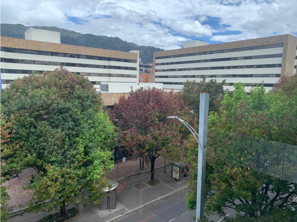 VENTA OFICINA EN ZONA COMERCIAL Y RESIDENCIAL PARQUE 93