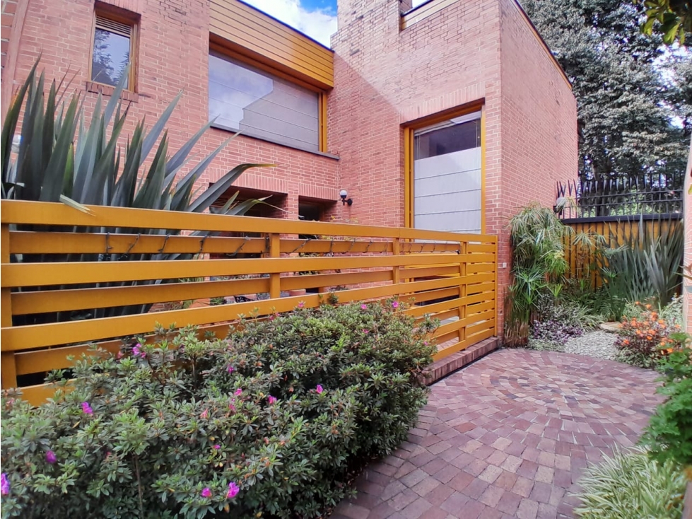 VENDO EXCELENTE CASA CALLEJA ALTA CONJUNTO CERRADO 221M — foto 3