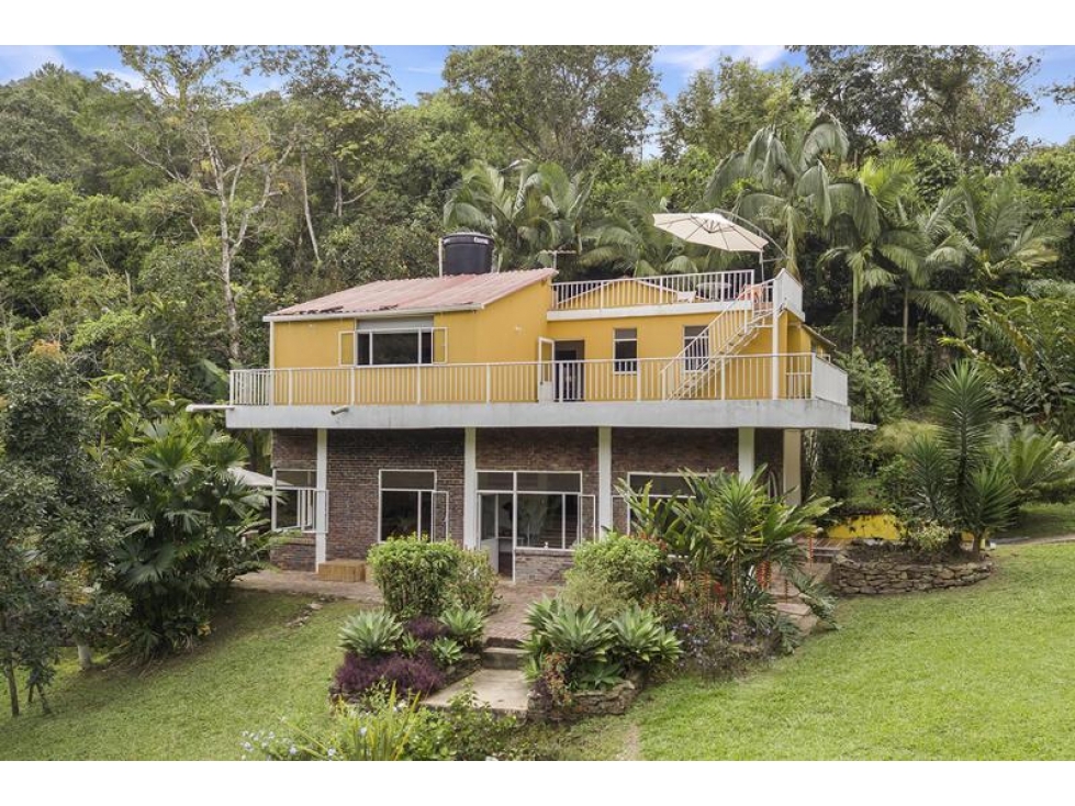 VENDO MAGNIFICA FINCA EN LA VEGA , 5 HAB - RECREO O INVERSION
