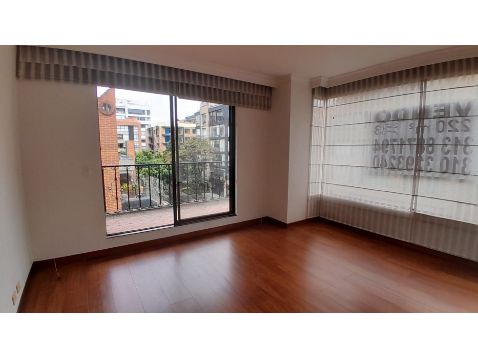 VENDO EXCELENTE APARTAMENTO CLASICO SANTA BARBARA OCCIDENTAL 220 M2 — foto 3