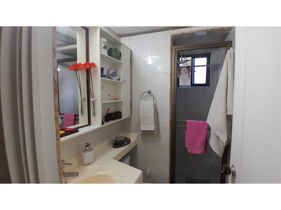 ARRIENDO HABITACION 14 M AMOBLADA ,DOTADA-127 ABAJO AUTOPISTA — foto 5