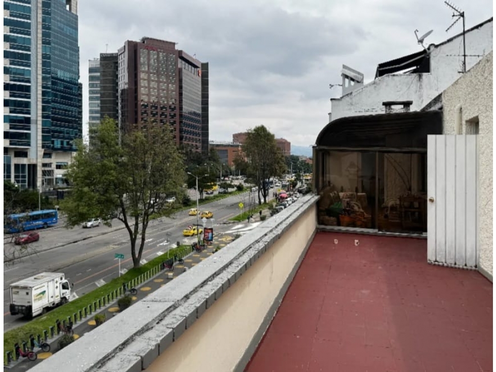ARRIENDO CLASICO PENTHOUSE AMOBLADO -SANTA BÁRBARA ORIENTAL - 233 M2A — foto 4