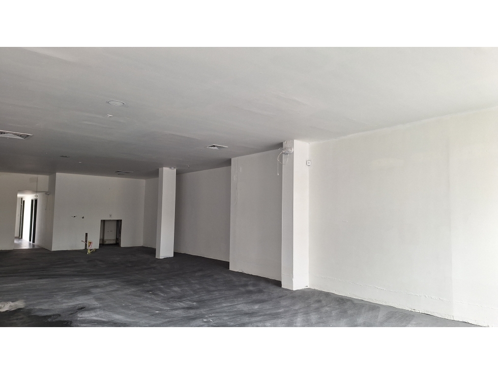 LOCAL COMERCIAL CALLE 119 PEPE SIERRA CRA 18 - 6