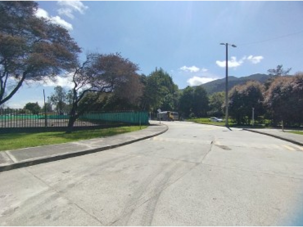 LOTE COMERCIAL Y LOGISTICO WF - 3