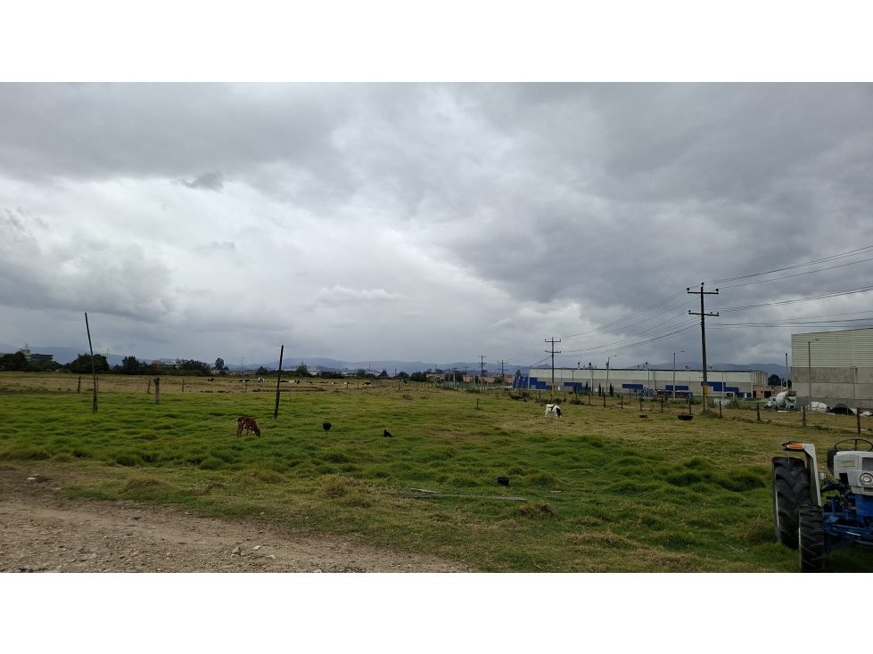 LOTE COMERCIAL Y LOGISTICO SIBERIA MCC - 4