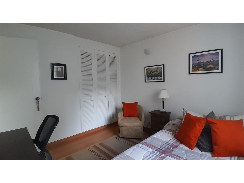 ARRIENDO HABITACION DE 14 MTS AMOBLADA Y DOTADA EN EL NORTE — foto 2